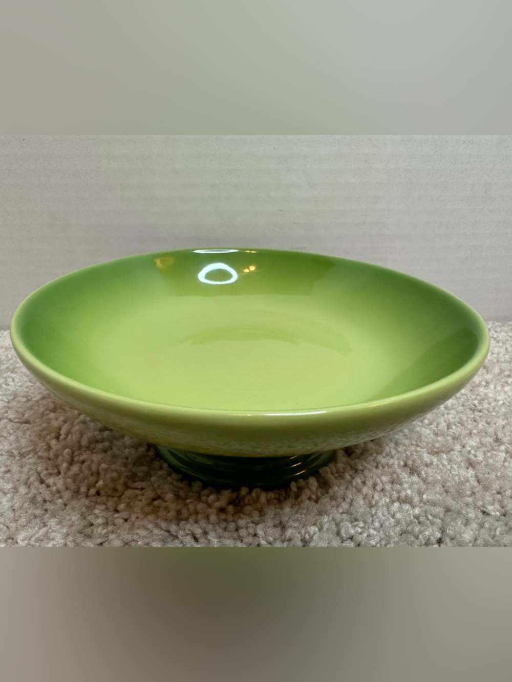 Le Creuset Lime Green Stoneware Pedestal Bowl, vintage - Picture 3 of 9
